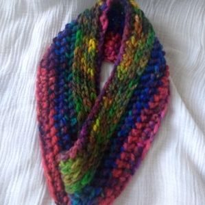 Multi color cowl